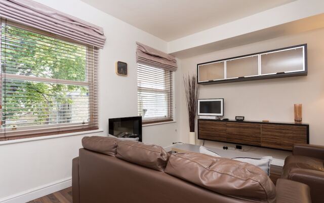 Bright & Spacious Studio in Notting Hill Gate