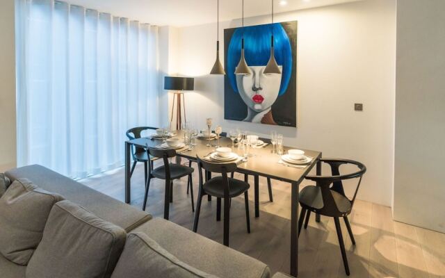 The Michael Collins Suite by 5STARSTAY