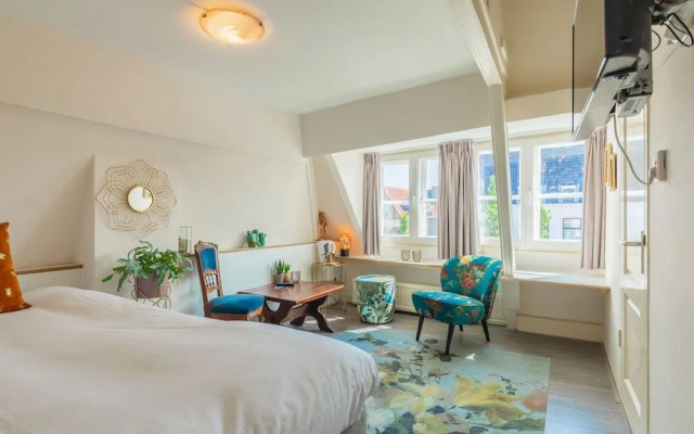 LOT Hotel