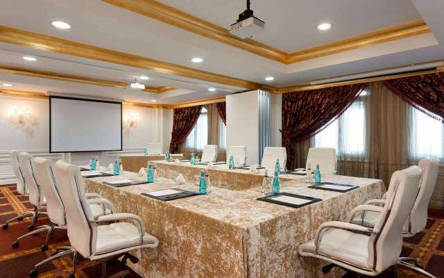 Grand Regency Doha, Trademark Collection by Wyndham