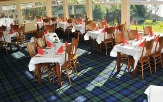 Lochnell Arms Hotel