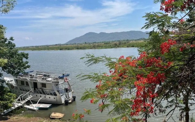 Waters Edge Liwonde