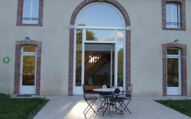 Gîte Ouzouer-sur-Trézée, 4 pièces, 8 personnes - FR-1-590-144