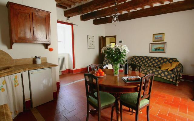 Adorable Farmhouse in Asciano