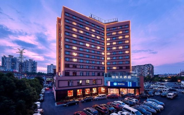 Yidong Hotel