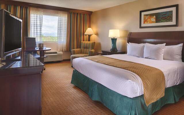 DoubleTree by Hilton Hotel Denver