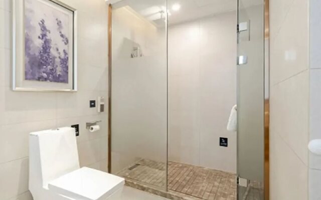 Lavande Hotel (Wuhan Economic Development Zone Changfu Commercial Plaza)