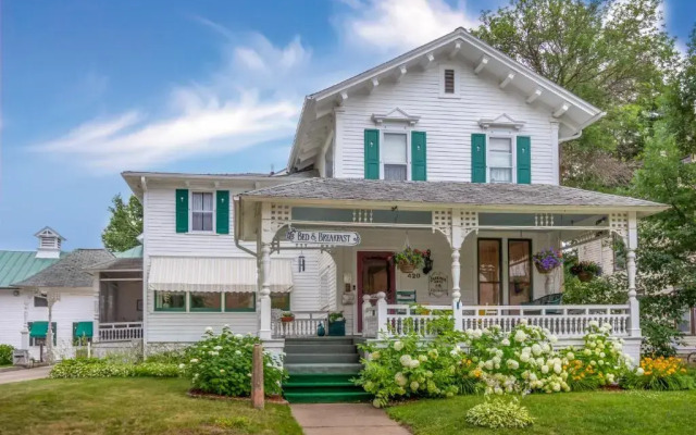 Carriage House B&B