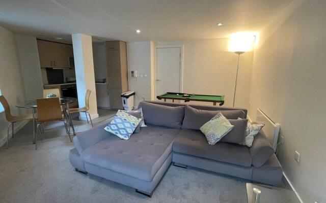 Stunning 1-bed Apartment in Salford