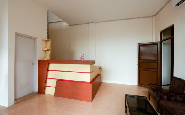 RedDoorz near Akademi Kepolisian Semarang