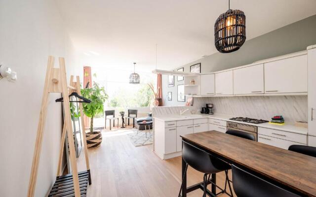 Amsterdam Beach Apartment 1, Private Garden