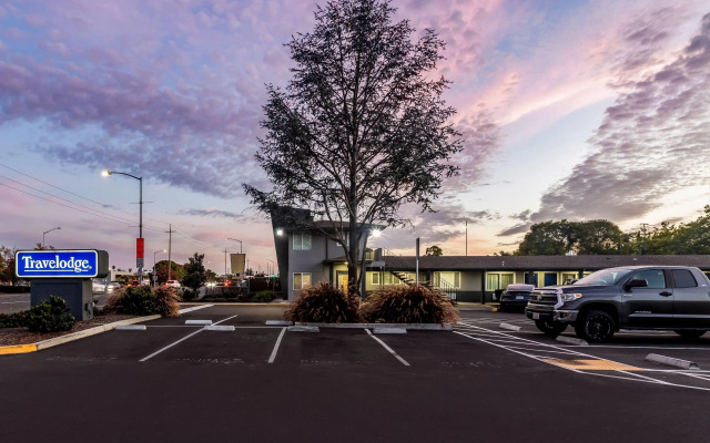 Travelodge by Wyndham Santa Rosa Wine Country
