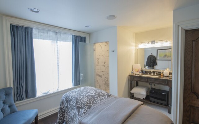 Dominion Gardens and Hotel