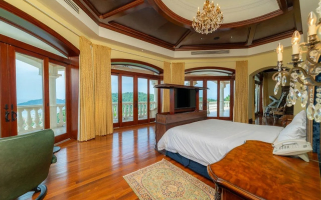 - Casa Garmus - 10 bdr Ocean View