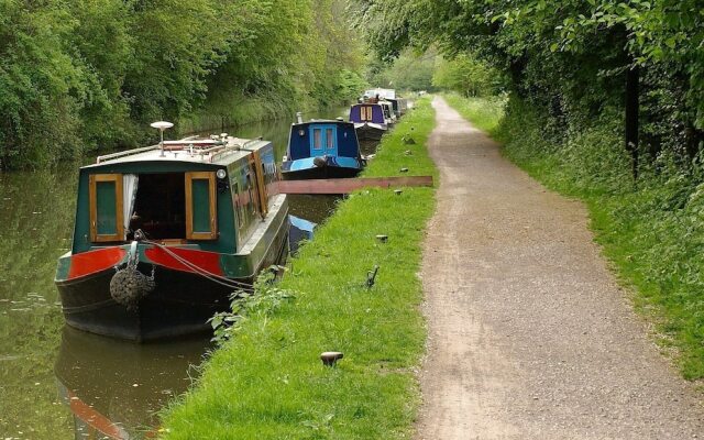 Amazing Narrow Boat Stratford-on-avon, River Avon
