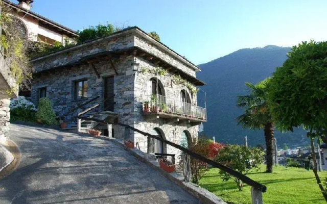 Casa Al Sasso