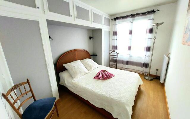 Spacious House With Garden Near The Beach