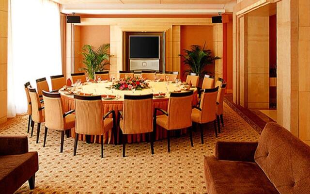 Carrianna Hotel