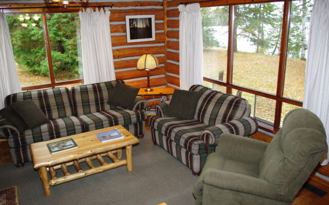 Hay Lake Lodge & Cottages