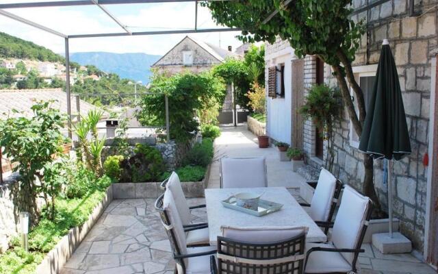 Holiday home Žarko - 50m to the sea