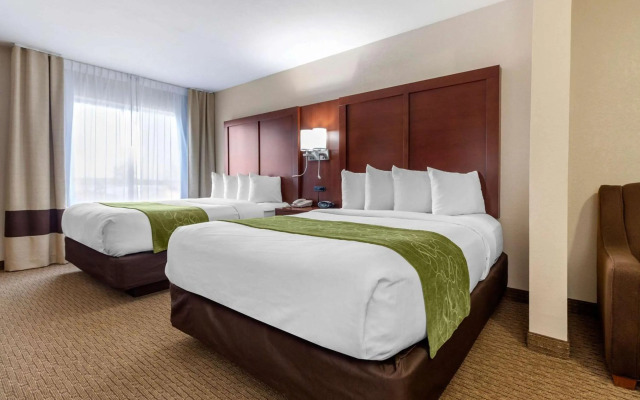 Comfort Suites Omaha East-Council Bluffs