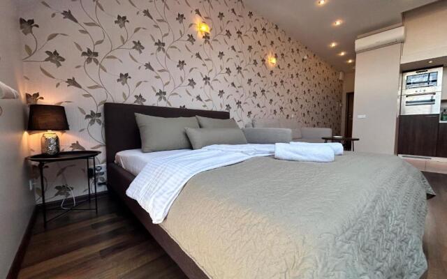 City center , studio apartment , 5 min to the sea