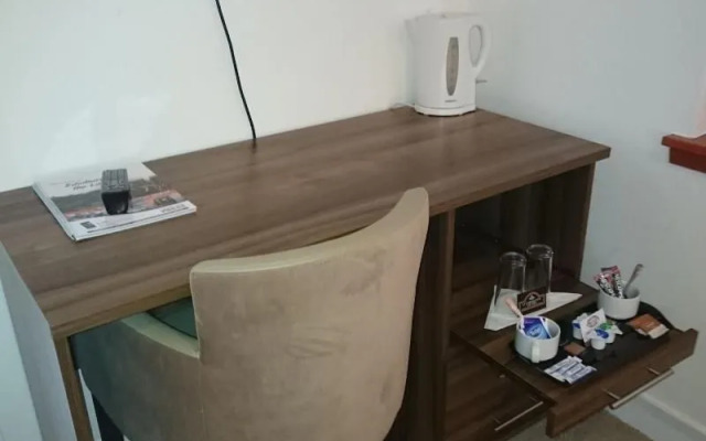 Livingston Lodge Hotel