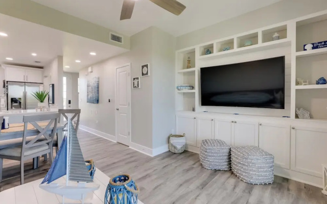 Coastal-zen Ruskin Retreat < 1 Mi to Beach!