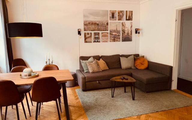 Centrally Located 4 Room Apartment