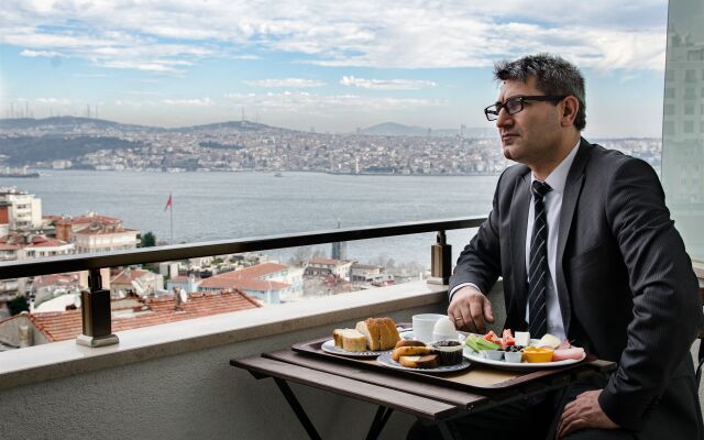 Cihangir Hotel Bosphorus