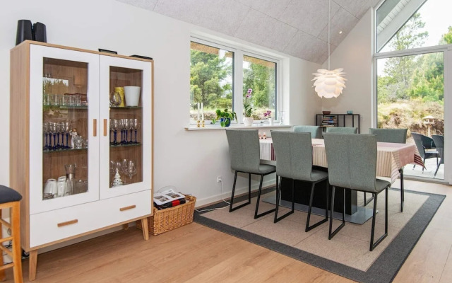 6 Person Holiday Home in Romo-by Traum