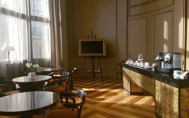 Savoy Hotel