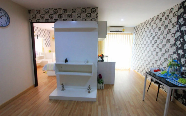 M Plus 2 Apartments
