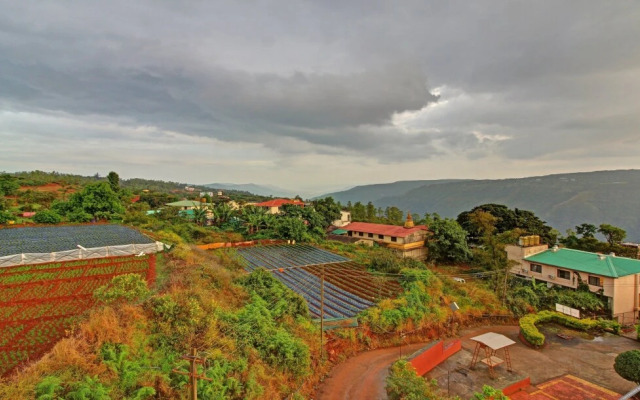 Treebo Trend Mountain Retreat
