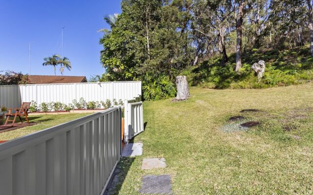 Rocky Point Road, 2/138