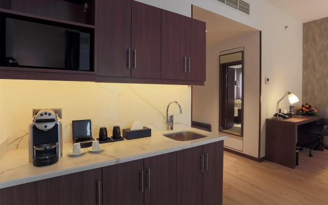 Comfort Hotel Jeddah King Road