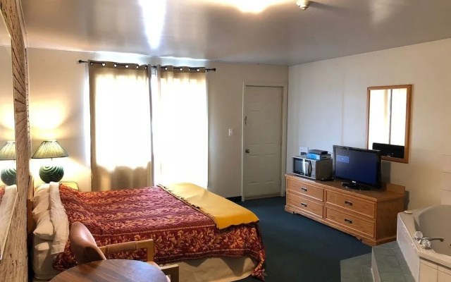 Spanish River Inn