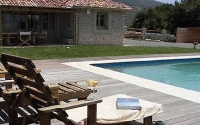 Elaion Guesthouse