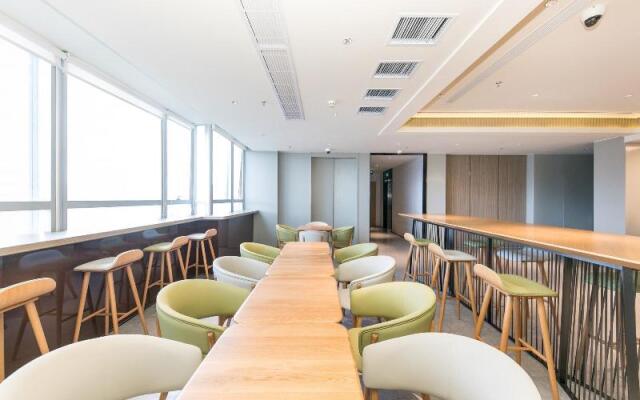 Ji Hotel Shanghai People's Square Chengdu North Road