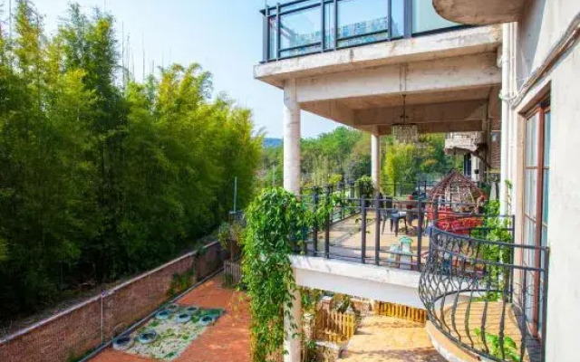 Wuyou Tongjin Mountain Inn
