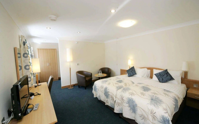 Woodland Bay Hotel