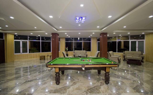 Snow Touch Resort (Shri Nath Group)