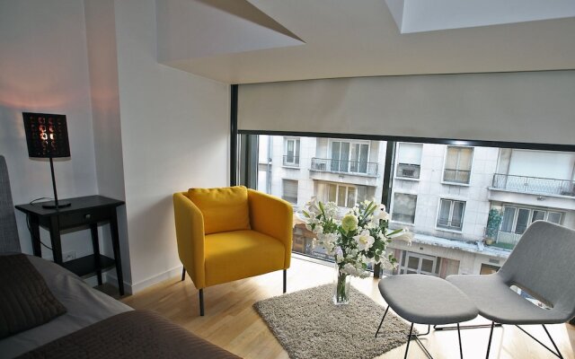 Annecy, Modern duplex in the city center