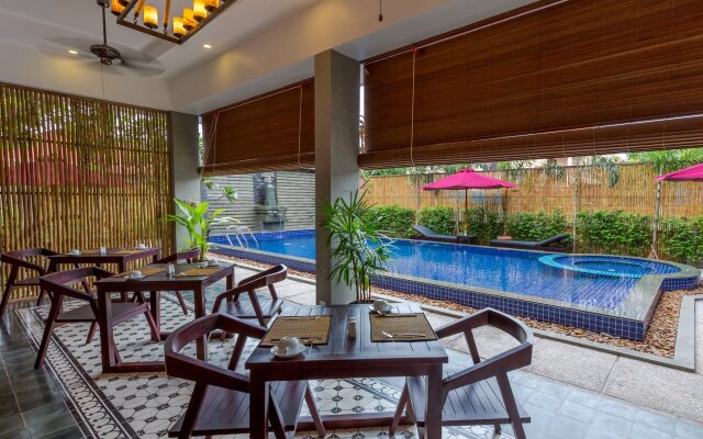 Silver Palms Residence