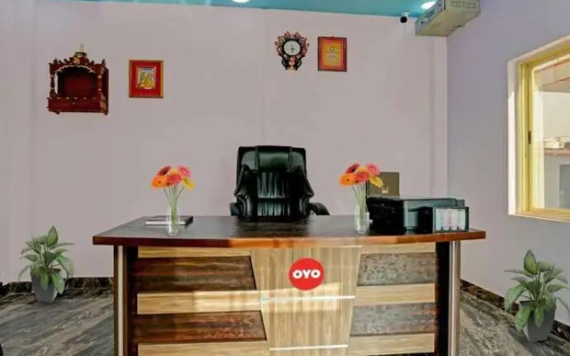 Goroomgo JSB Palace Varanasi