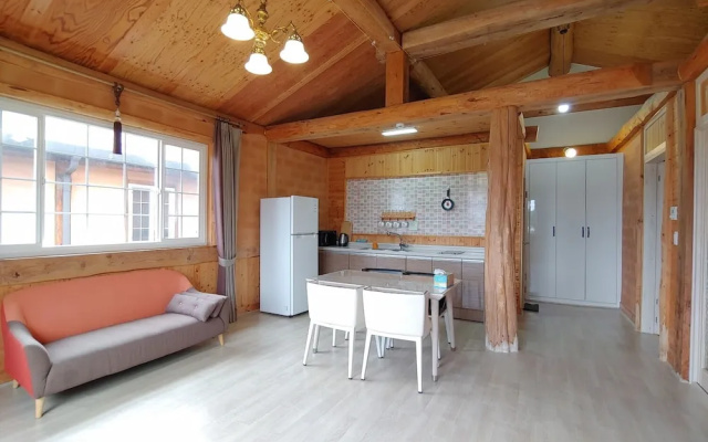 Geumok Log Pension