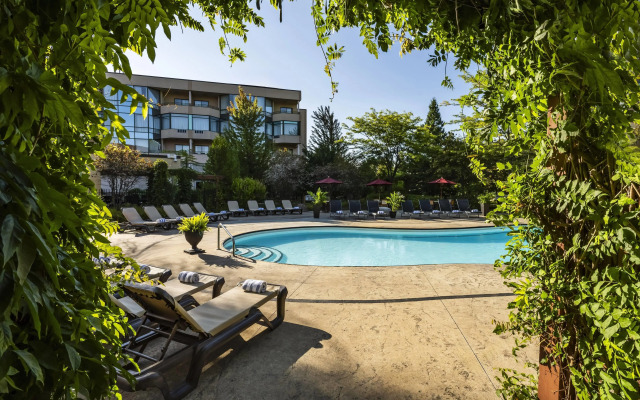 Georgian Bay Hotel Trademark Collection by Wyndham