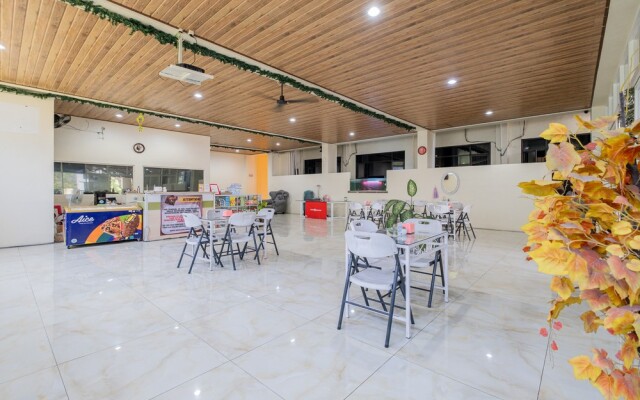 RedDoorz Plus @ Grace Residence Surabaya