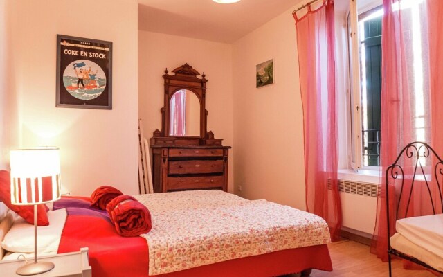 Beautiful Holiday Home in Murviel-les-Beziers with Pool
