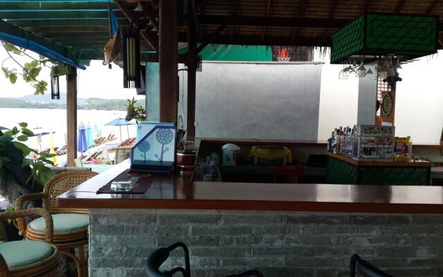 Calm Beach Resort